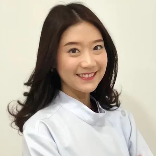 หมอมายด์ ทพญ. พาฝัน ทันตแพทย์ My Dentist หาดใหญ่